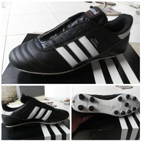 sepatu bola adidas murah